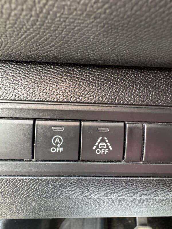 PEUGEOT 308 II – Image 10
