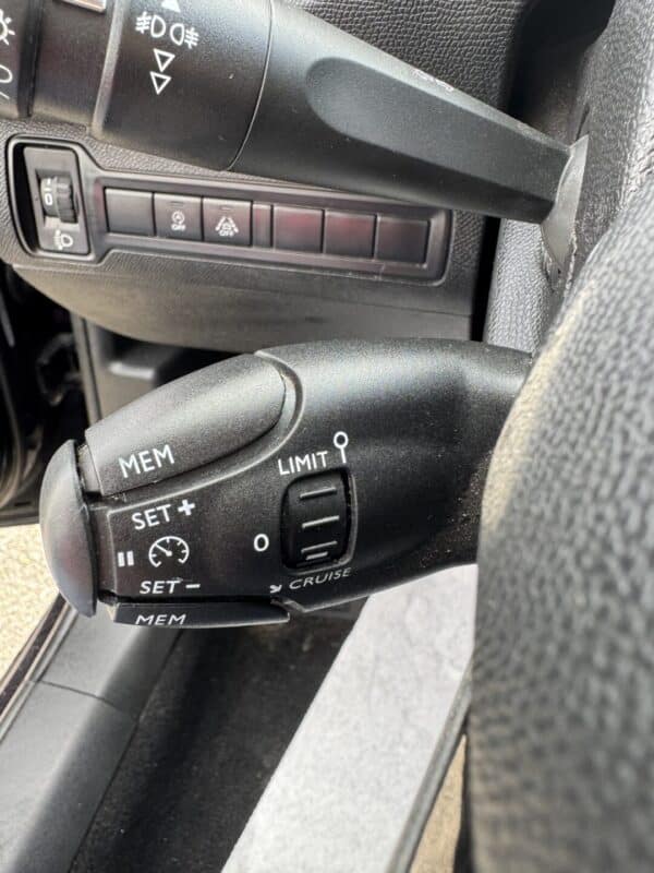 PEUGEOT 308 II – Image 9