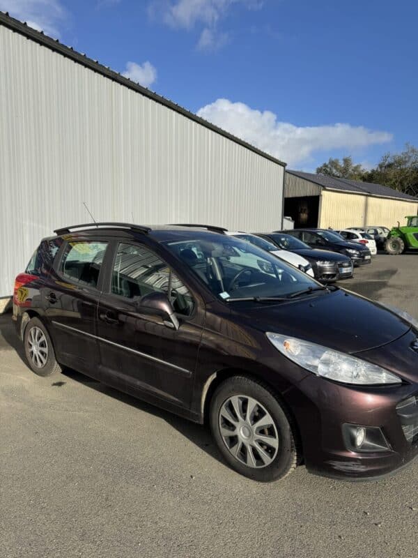 PEUGEOT 207 SW – Image 2