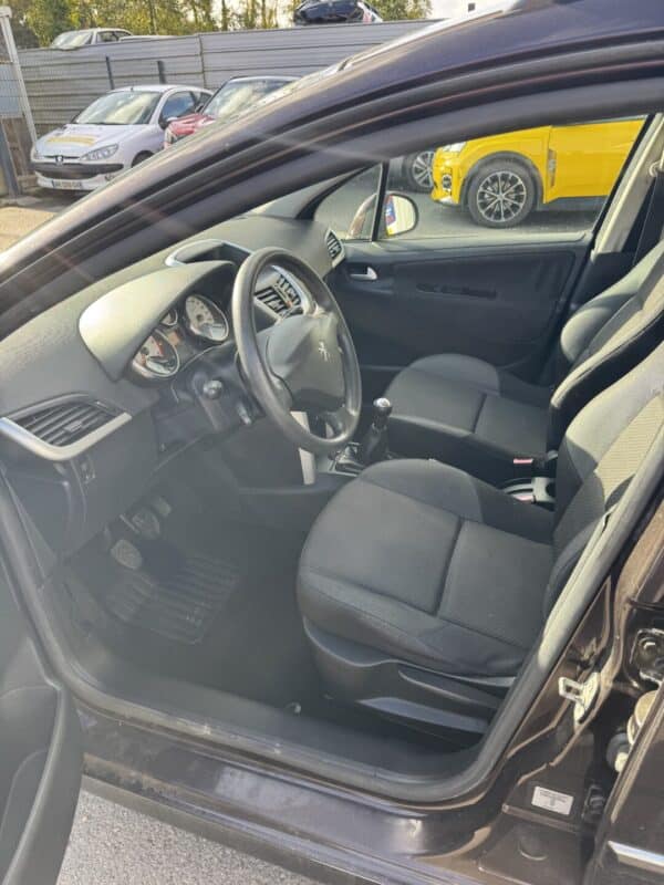 PEUGEOT 207 SW – Image 5